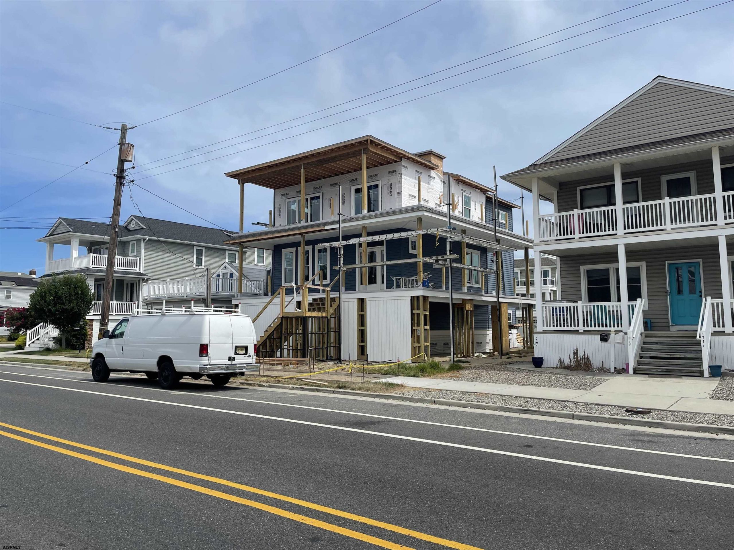 1707 Bay Avenue – NEW CONSTRUCTION