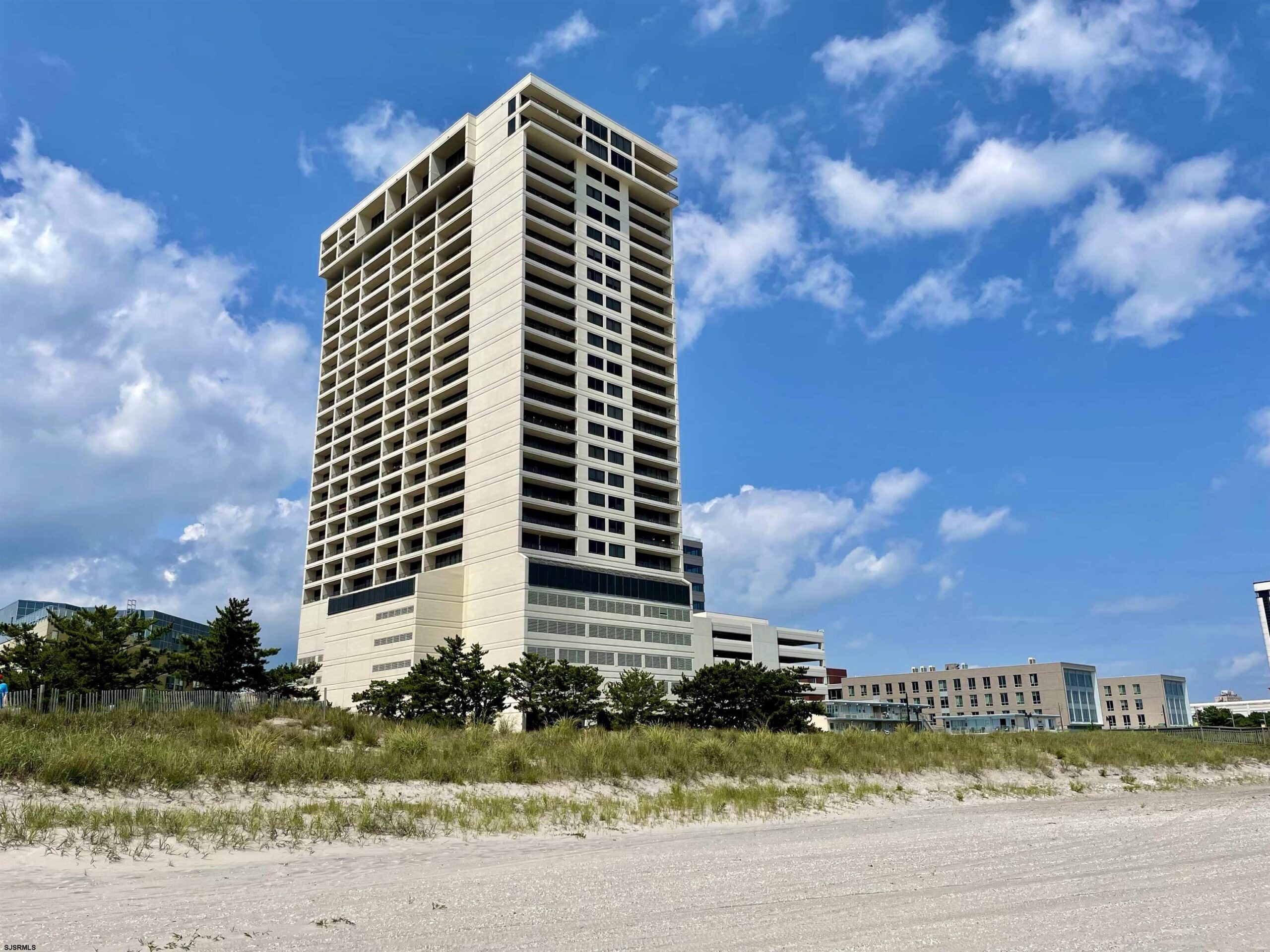 3851 Boardwalk, #1701
